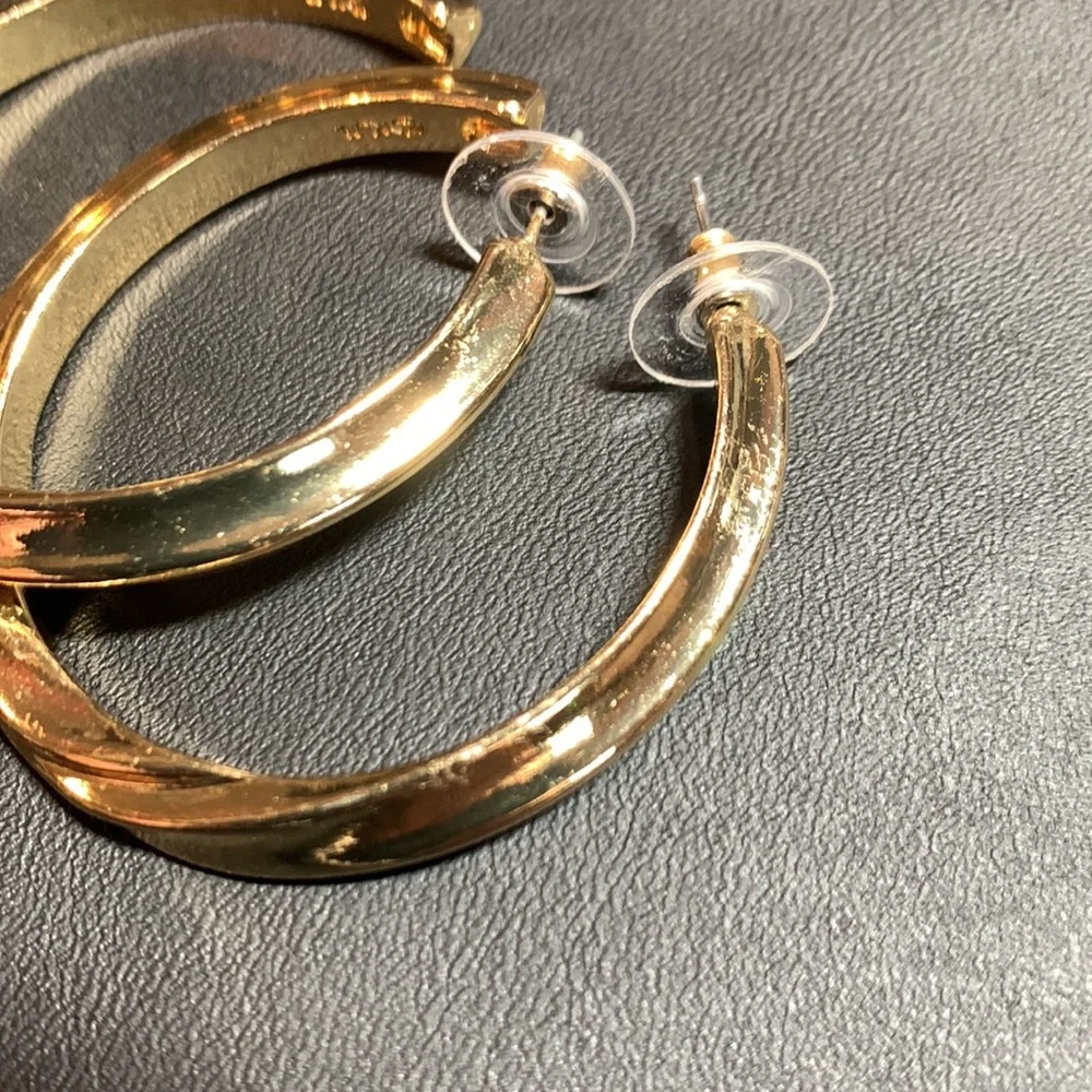 Kenneth Jay Lane Hoop Earrings - Picture 5 of 6